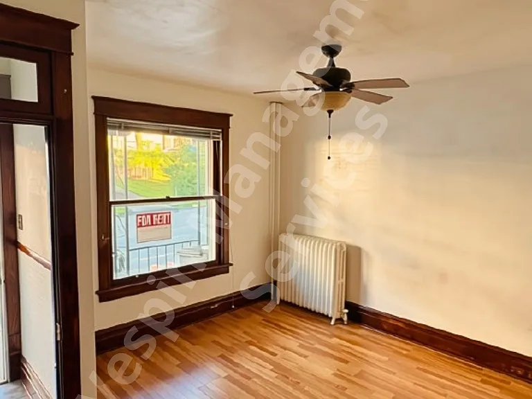 1734 W Norwegian St — Photo 23