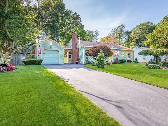 3rd image of 8 Scotia Dr