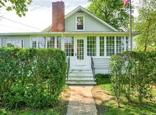 7 Maple St, Trumbull, CT 06611