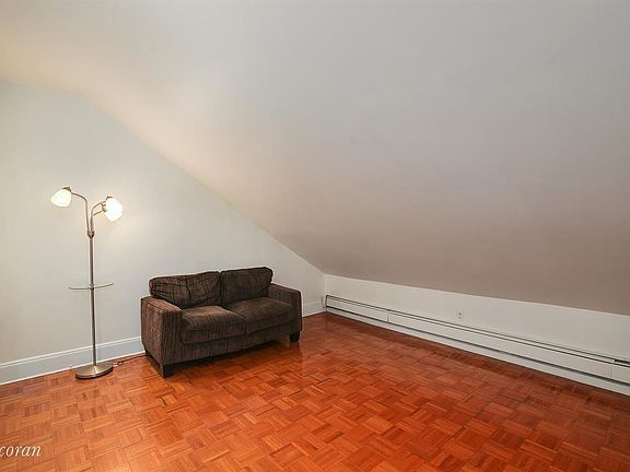 2nd image of 306 Lafayette Ave APT 4