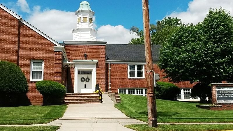 2nd image of 1506 Orchard Ter