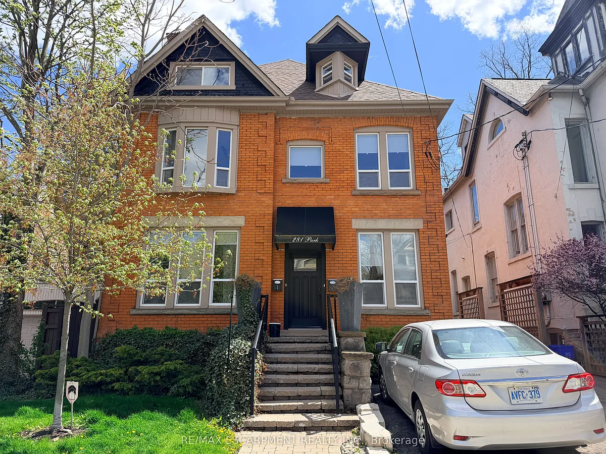 Building Photo - 281 Park St S #1