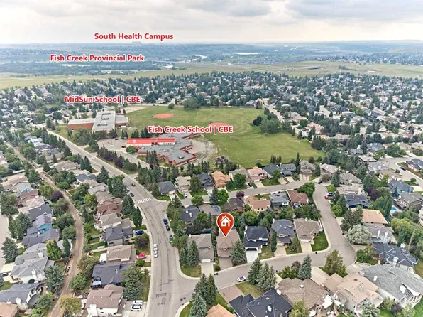 7 N Suncastle Cres SE, Calgary, AB T2X 2W9