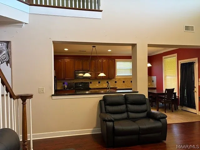 9207 Albury Ct — Photo 27