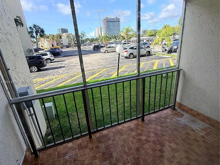 2000 Atlantic Shores Blvd #118 — Photo 16