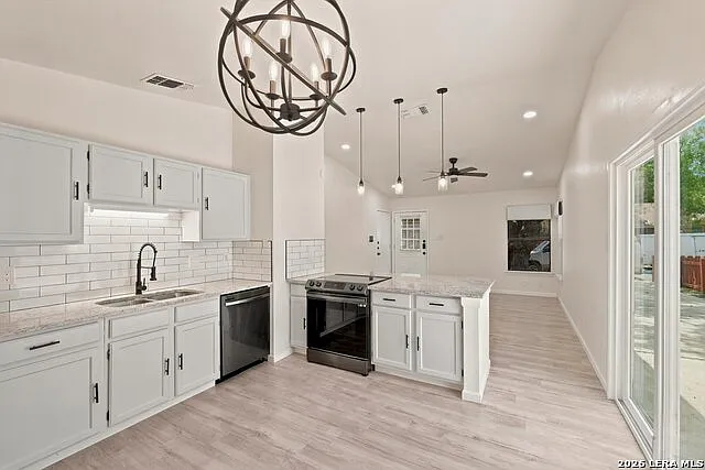 2886 Cherry Field Dr — Photo 11