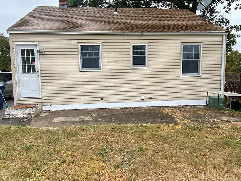 12 Barbara Ln — Photo 4