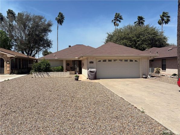 917 Citrus Dr, Alamo, TX 78516