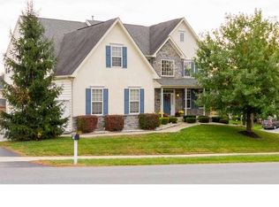 700 Camberwell Dr, Avondale, PA 19311