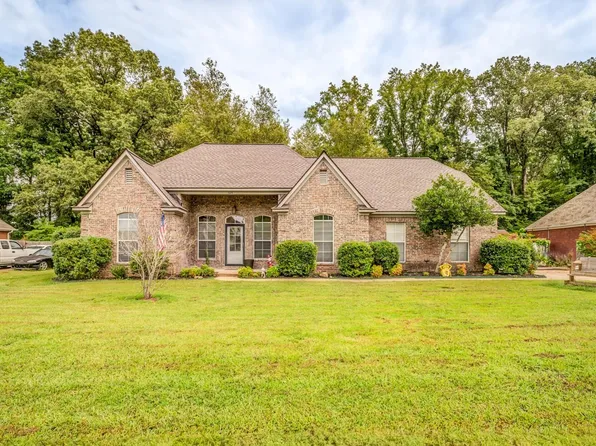 628 Farmer Trl, Atoka, TN 38004