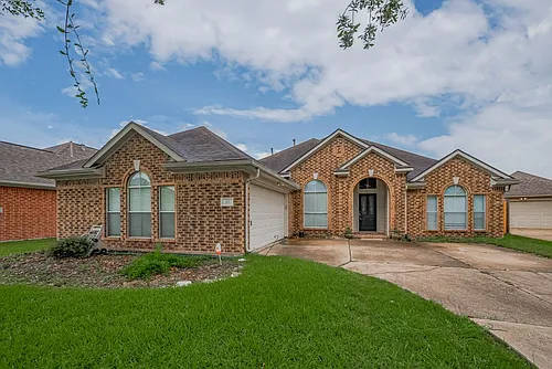 311 N Esplanade Ln Photo 1