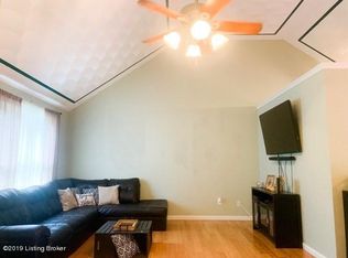 220 Pine Ridge Dr, Brandenburg, KY 40108