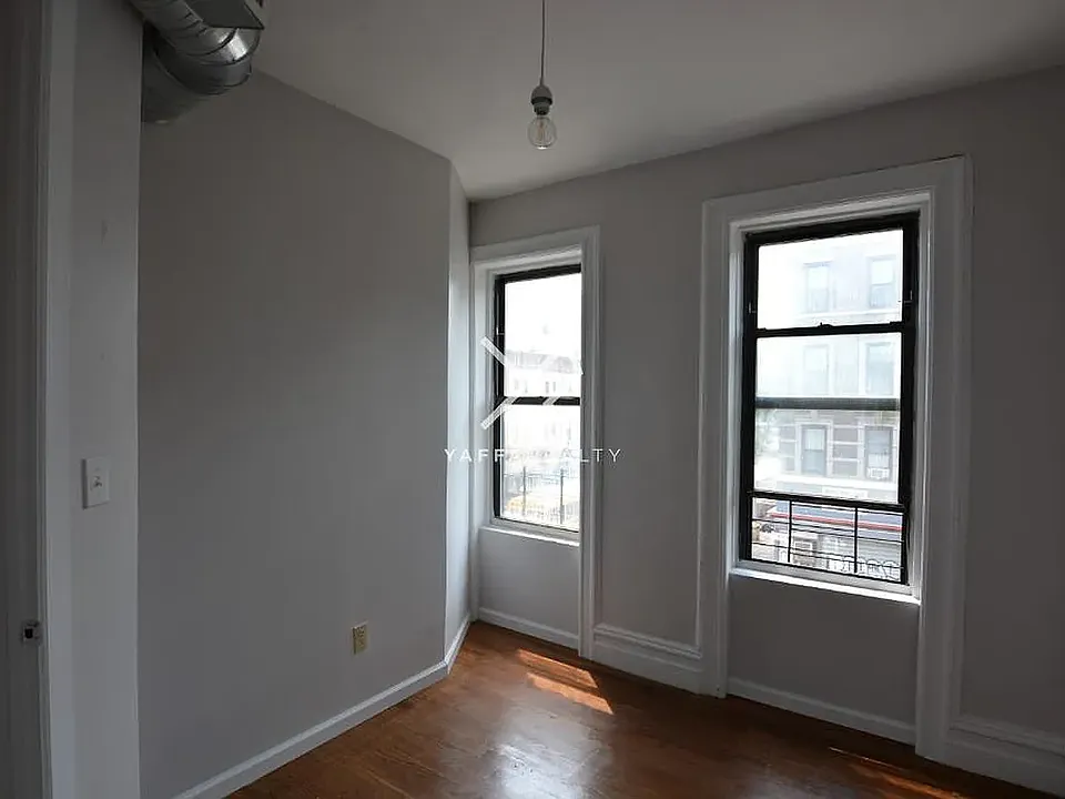 783 Lincoln Pl #1