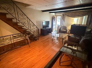 2642 S Iseminger St, Philadelphia, PA 19148