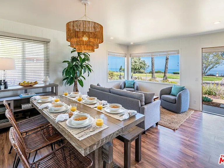 1214 Shoreline Dr — Photo 4