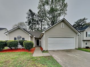 1621 Isleworth Cir, Atlanta, GA 30349