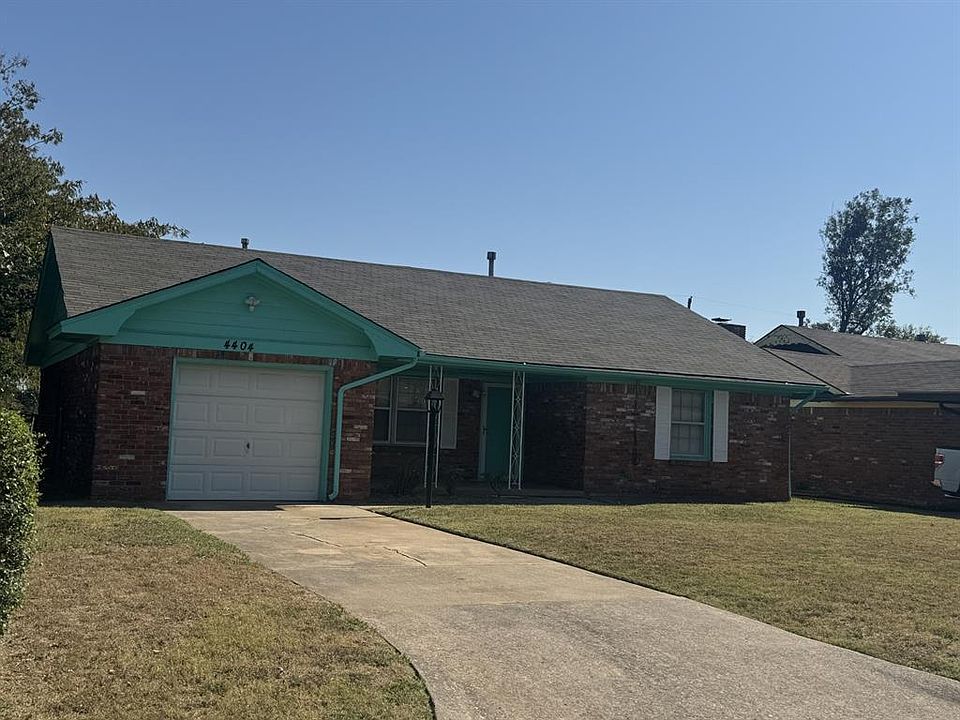 1st image of 4404 Casper Dr
