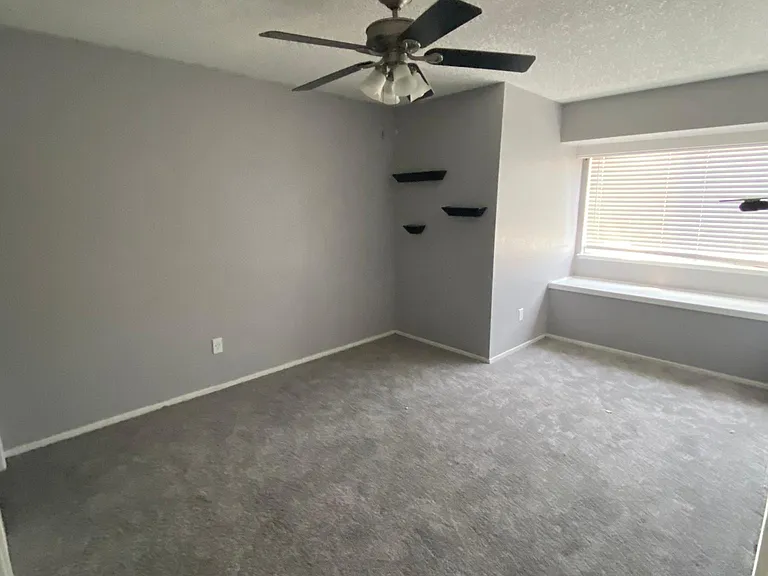8208 Fawn St — Photo 14