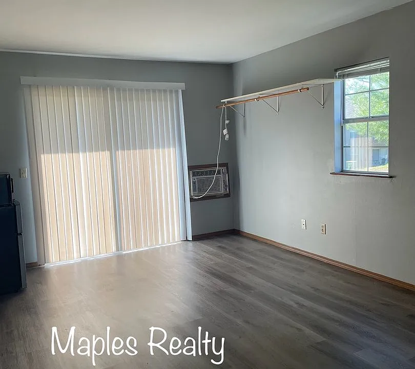 28 Fall Creek Dr #4A