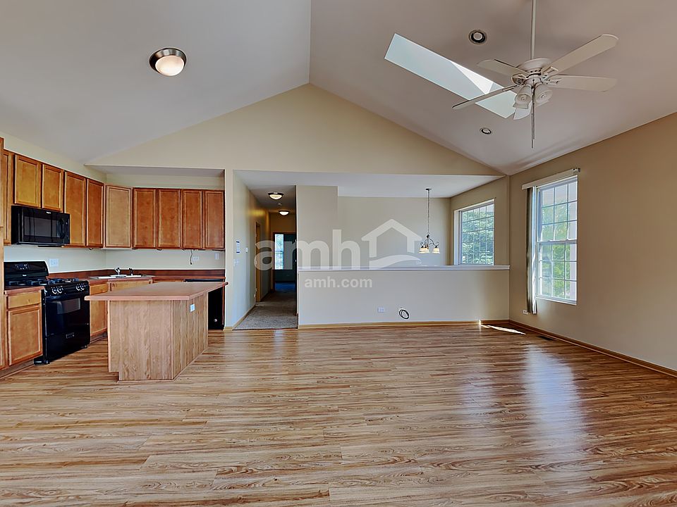 1500 W TURTLE CREEK LN Round Lake IL Zillow