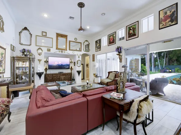 1081 Vintner Boulevard, Palm Beach Gardens, FL 33410