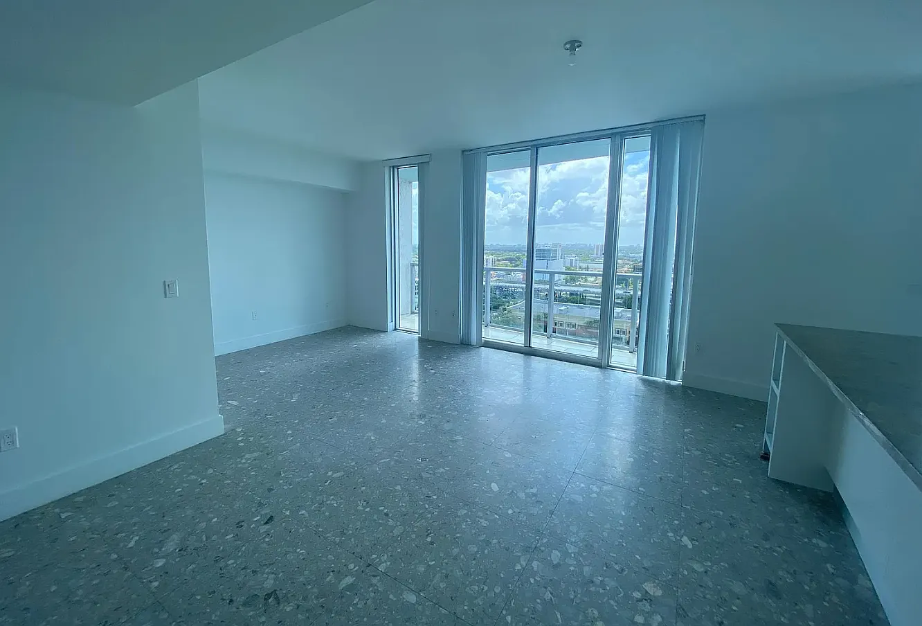 Studio, 580 sqft, $2,200 — Photo 4