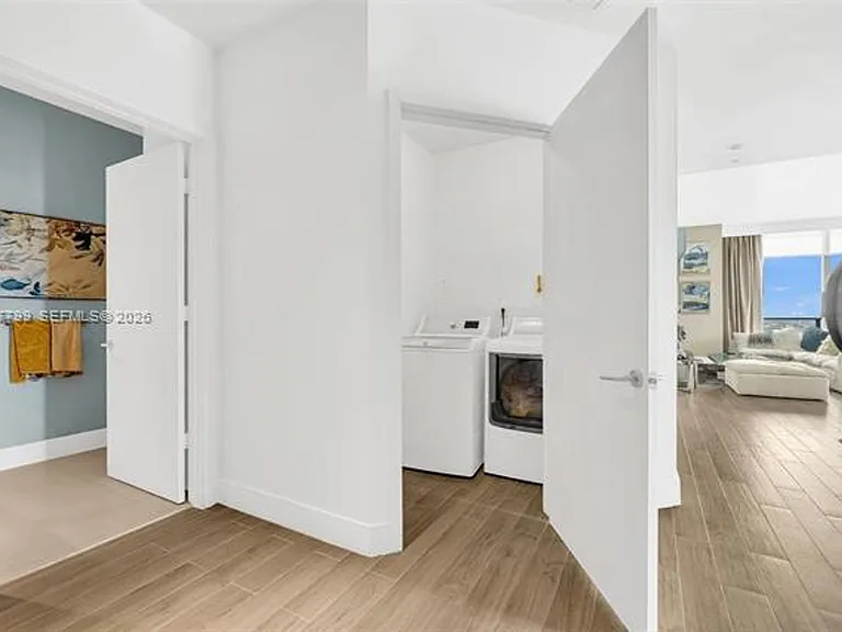 1300 S Miami Avenue Rd #Penthouse 5110 — Photo 9