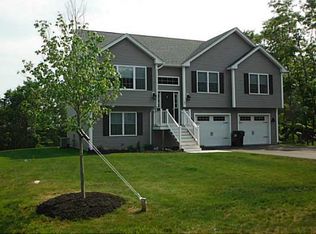 46 Clearview Dr, Richmond, RI 02892