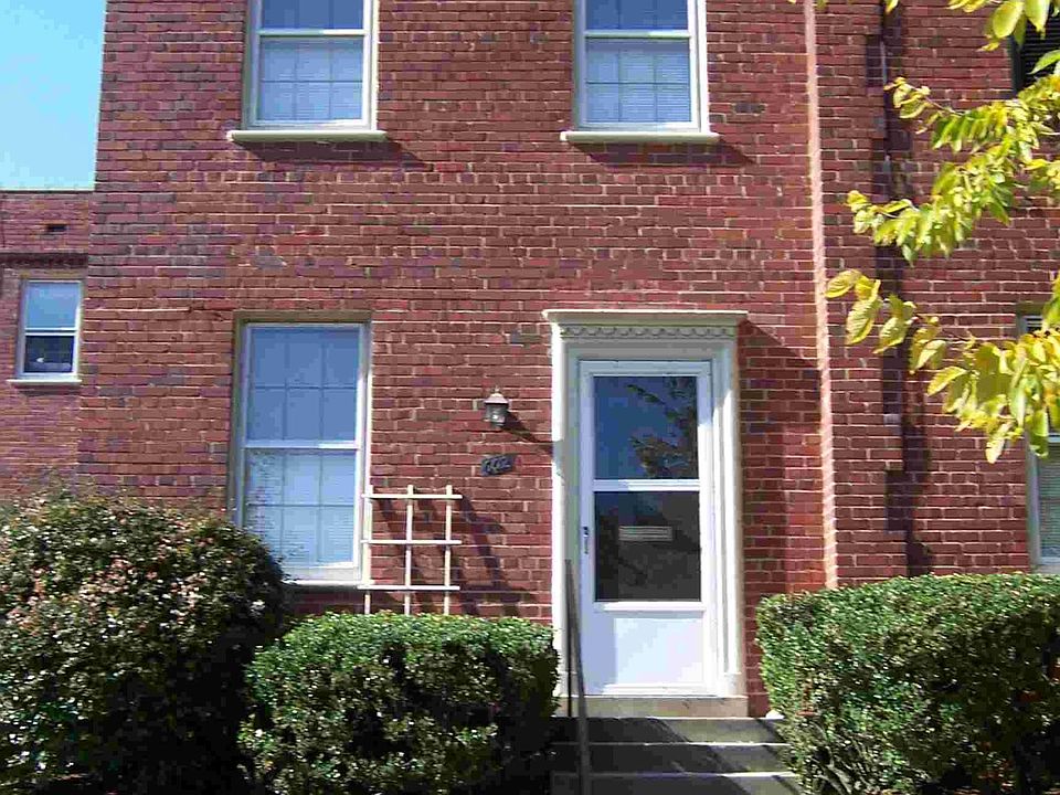 1st image of 1500 S Barton St