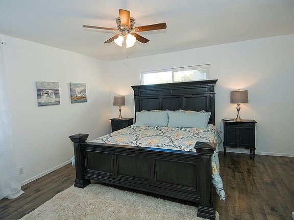 3rd image of 867 Tourmaline St #869