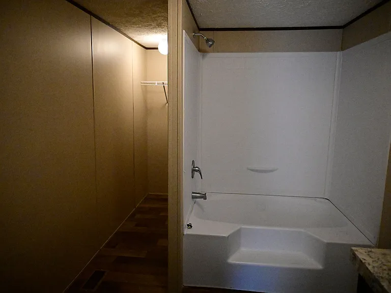 909 Pine Eagle Ln — Photo 2