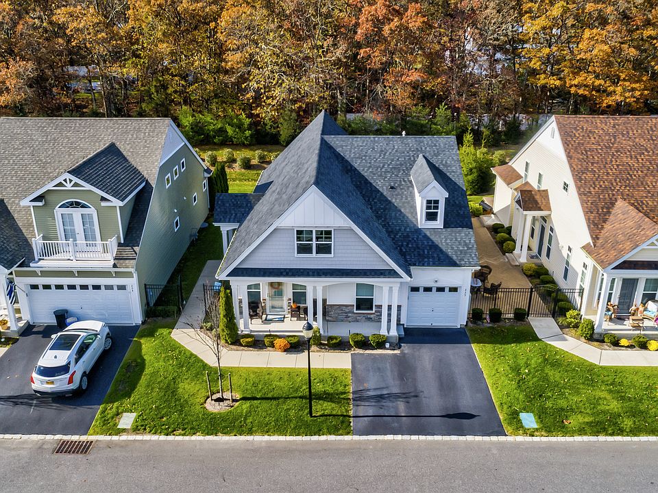 1st image of 225 Augusta Dr