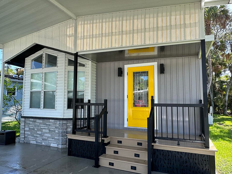 1st image of 246 Plantation Dr