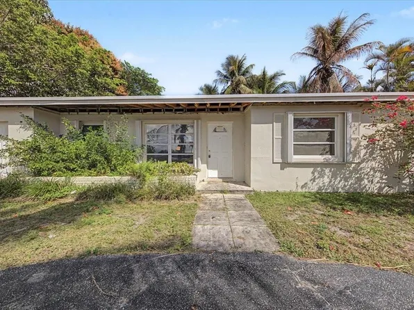7730 W Lake Drive, Lake Clarke Shores, FL 33406