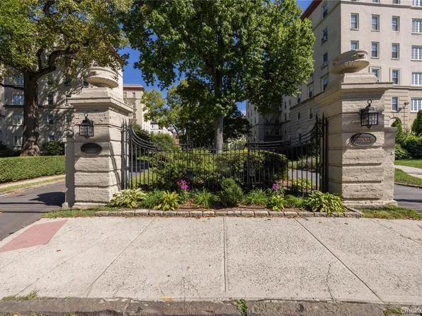 1 Park Lane #4A, Mount Vernon, NY 10552