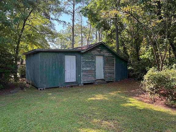 5th image of 322 Johnson Dr.