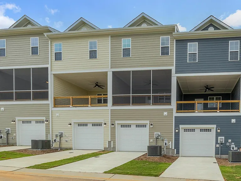 620 Gateway Crossing Ln — Photo 48