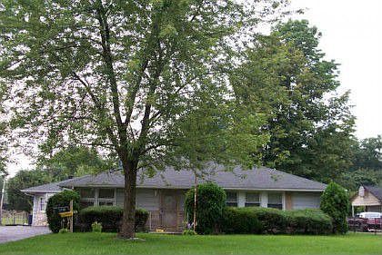 1st image of 5919 Meadowlark Dr