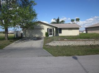 1305 NE 15th Ln, Cape Coral, FL 33909