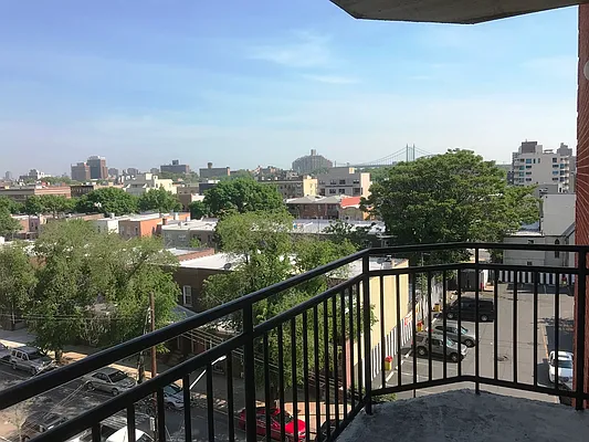 Rented by Prime Realty | media 21