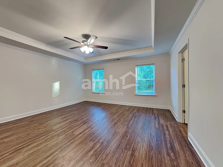 1120 Ashlyn Ct — Photo 11