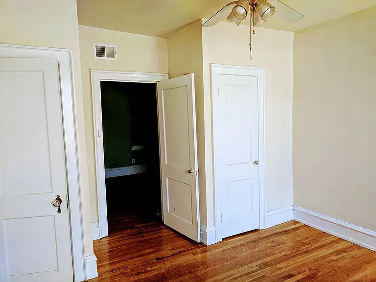 2832 Monument Ave.* — Photo 14