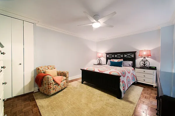 Sold by Ann Weintraub, Ltd. | media 3