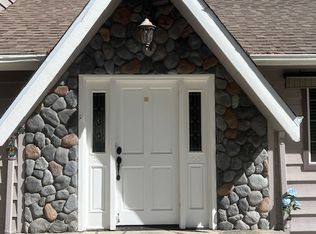 39314 Manzanita Dr, Oakhurst, CA 93644