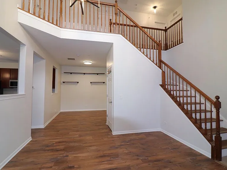 1940 Candlelight Cir — Photo 3