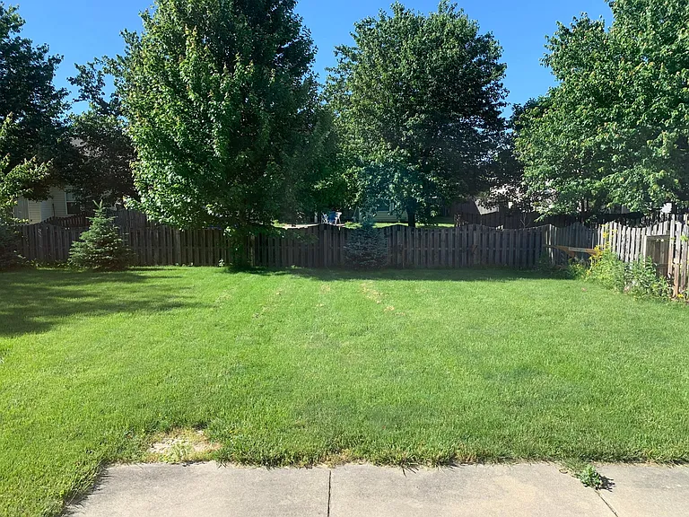 3665 Goodall Ct — Photo 14