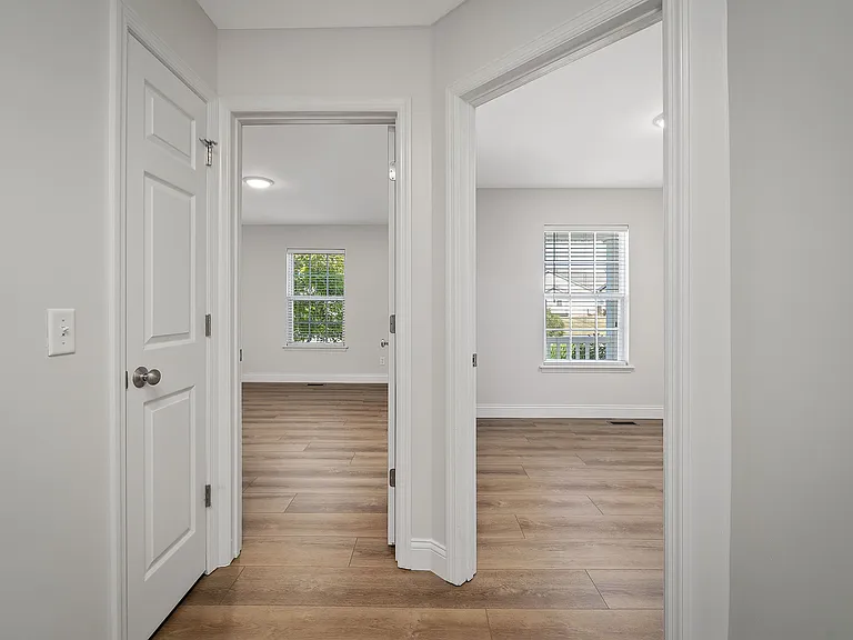 175 Shadow Pointe Dr — Photo 17