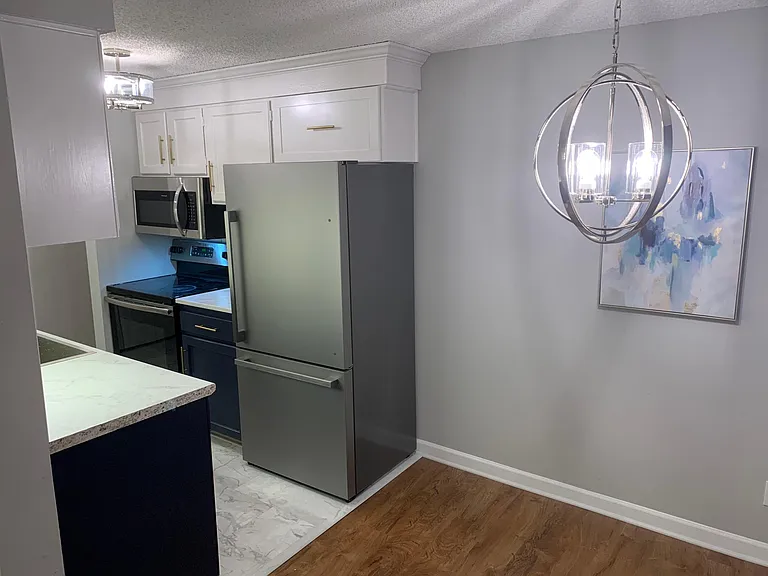 249 E Highline Cir #107 — Photo 2