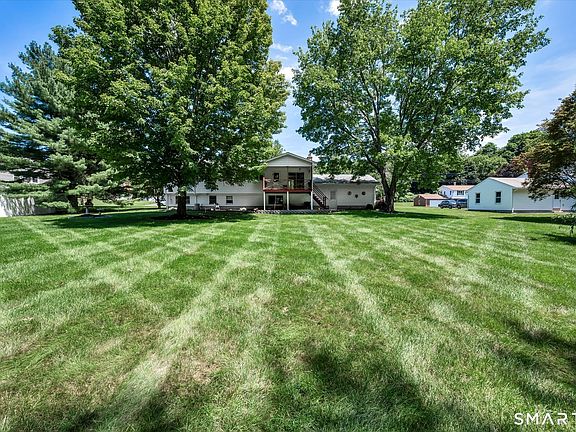 5th image of 73 Rolling Ridge Road
