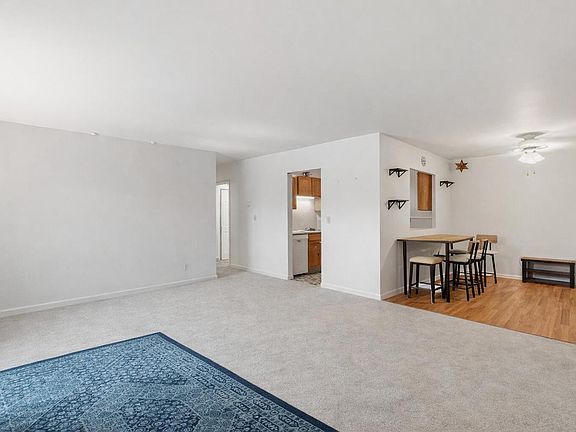 4th image of 524 Laurel Lake ROAD #8